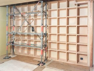 高さ4.7メートルの本棚！施工中の様子をご紹介します。